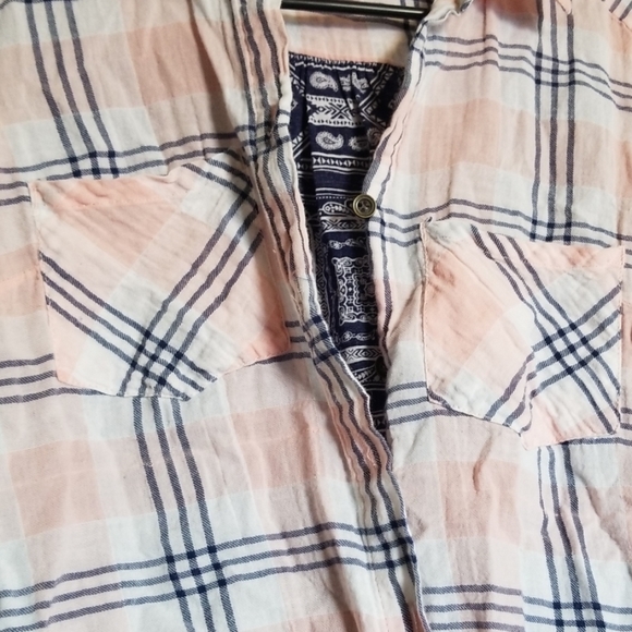 Plaid and paisley blouse - Picture 3 of 4